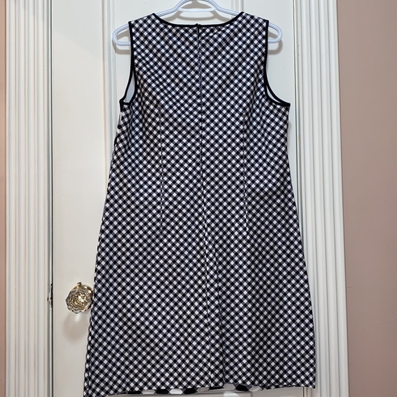 New York & Co dress - Picture 2 of 6
